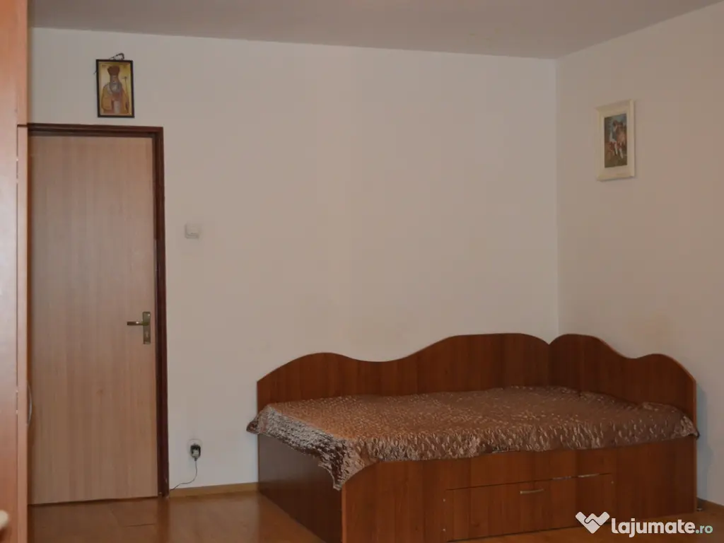 Proprietar Garsoniera Metrou Apărătorii Patriei 