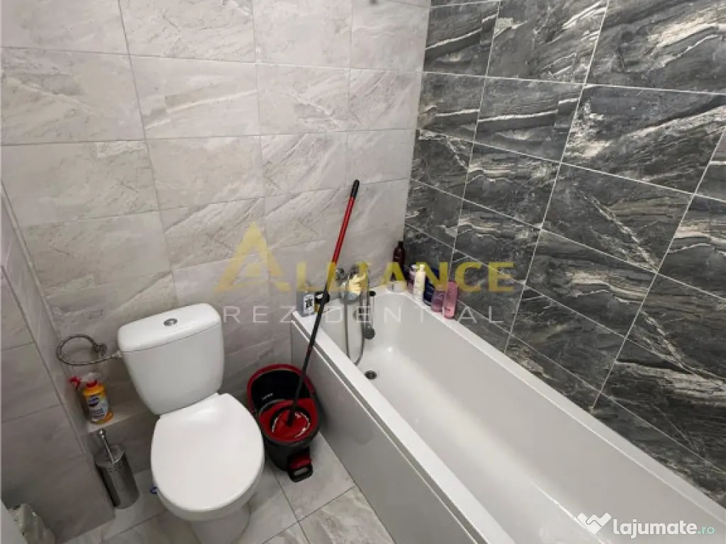 Apartament 3 camere Confort City aproape transport si magazi 