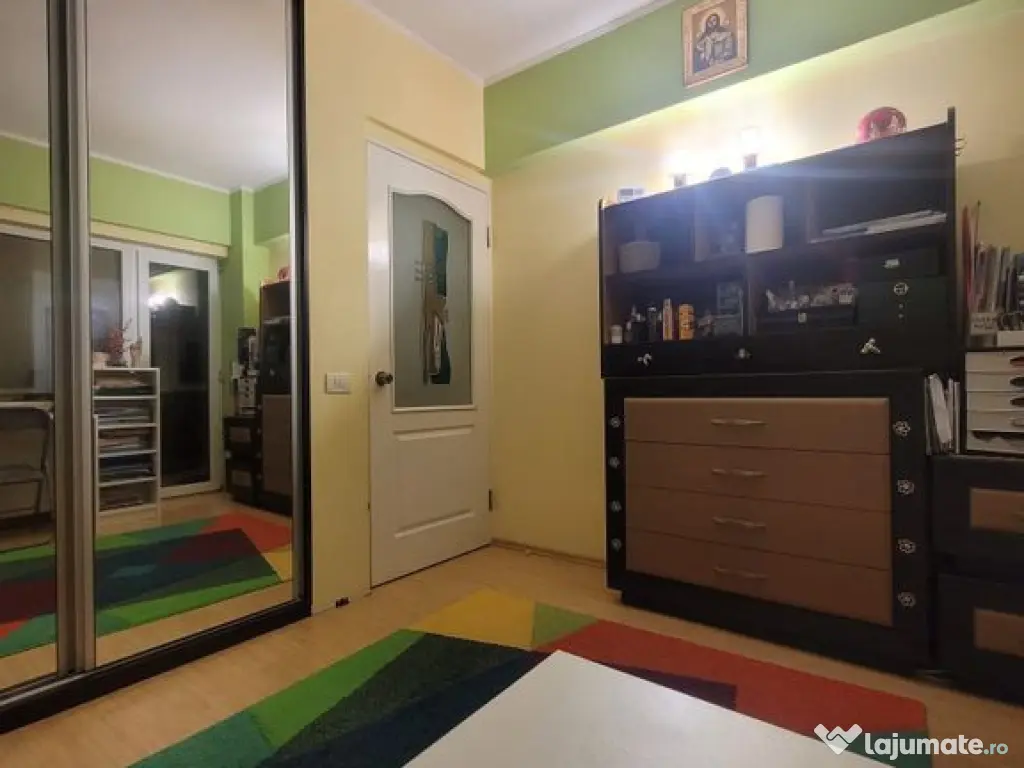 Primo, doua camere decomandat etaj 1 