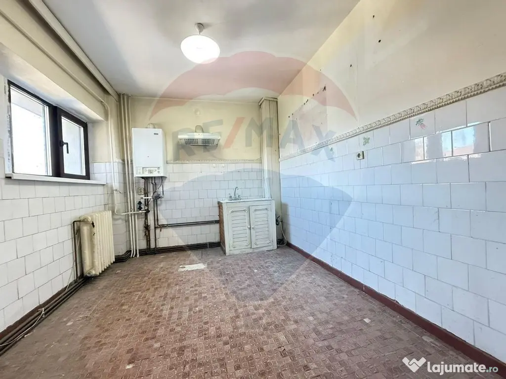 Apartament 3 camere ULTRACENTRAL etaj 2– Gura Humorului 