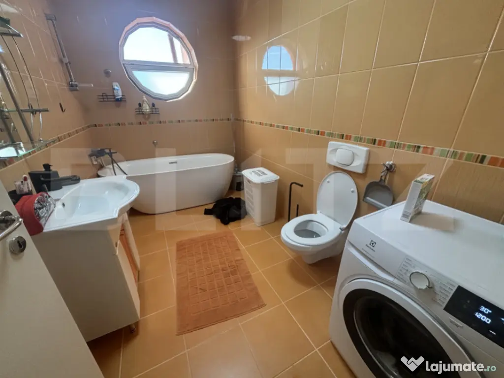 Apartament 3 camere | 100,5 mp | Bloc 2014 | Zona 14 Mai 
