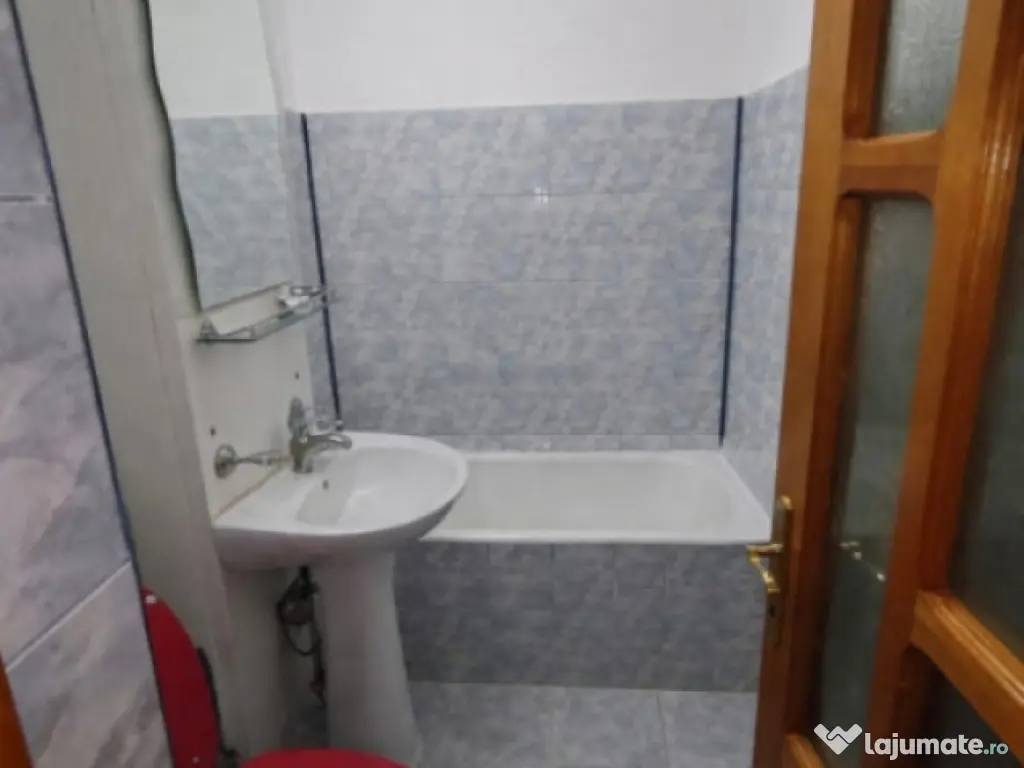 Garsoniera , etaj intermediar, Radauti 