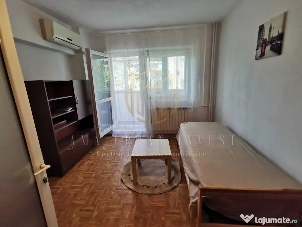 Bulevardul 1 Decembrie | 2 Cam. Decomandat | Bloc 1984 Re...