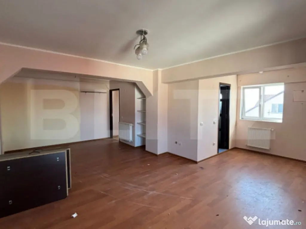 Apartament 3 camere, 86 mp,bloc nou, zona Burdujeni 