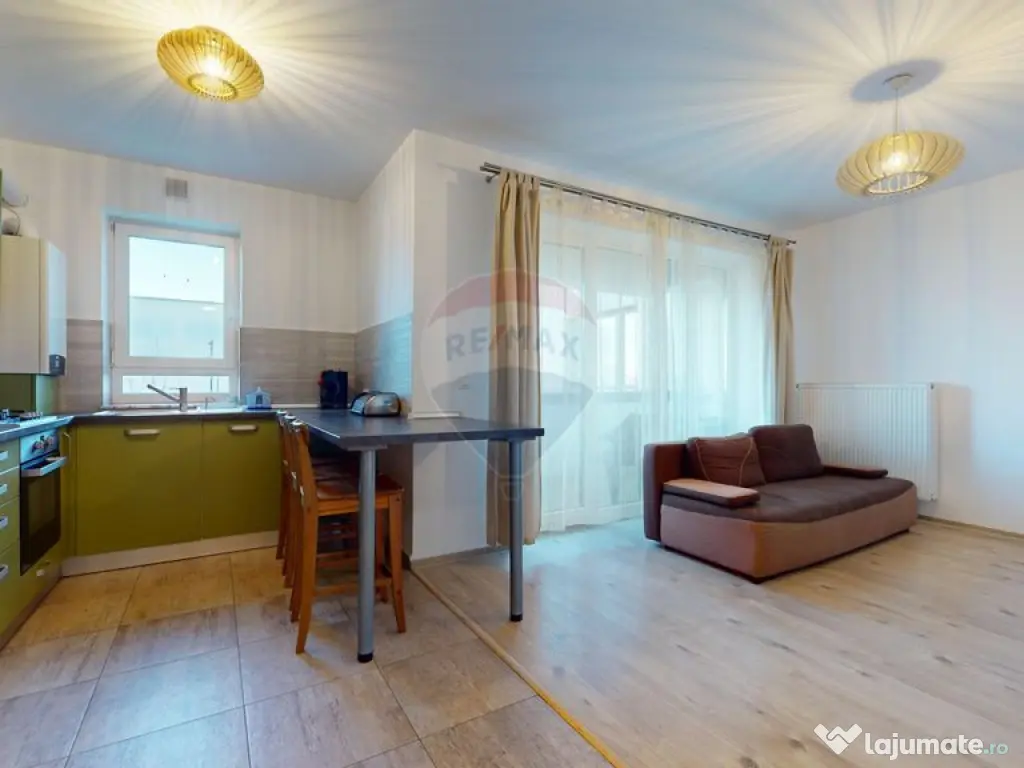 Studio modern Tractorul 