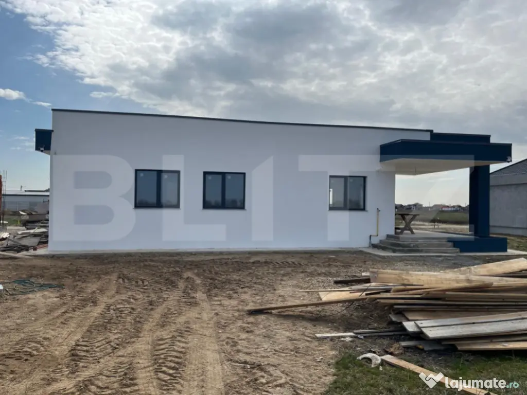 De vanzare casa Santandrei pe un singur nivel aproape de cen 