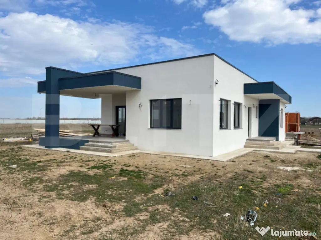 De vanzare casa Santandrei pe un singur nivel aproape de cen 