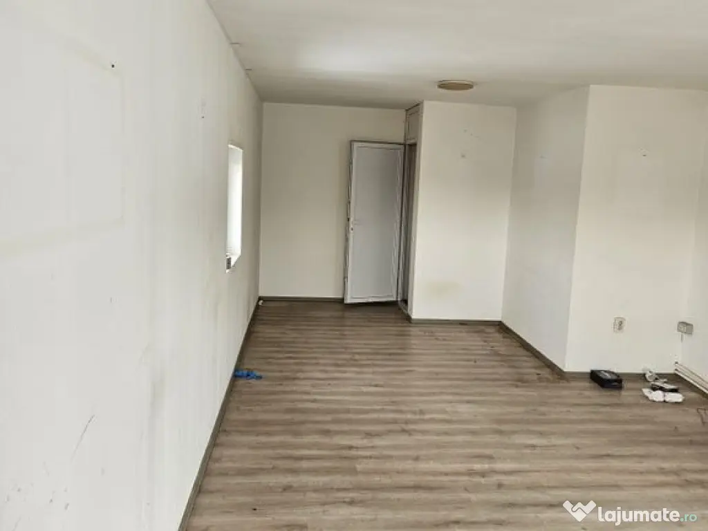 2 hale ( 1100 mp total ) hale Moara Domneasca - Doraly Af... 