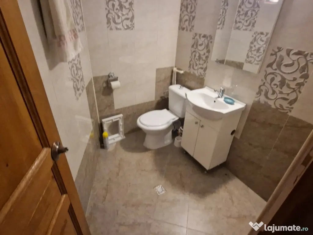 Apartament 4 camere vilă Schei 
