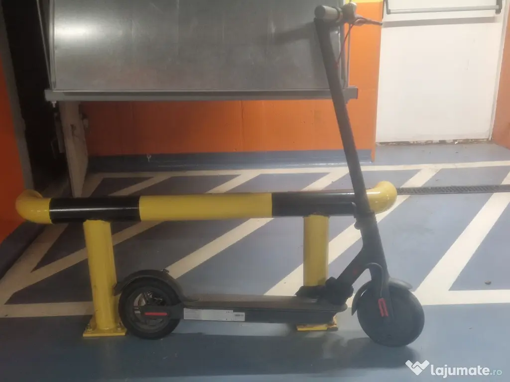 Trotineta electrica XiaoMI M365 