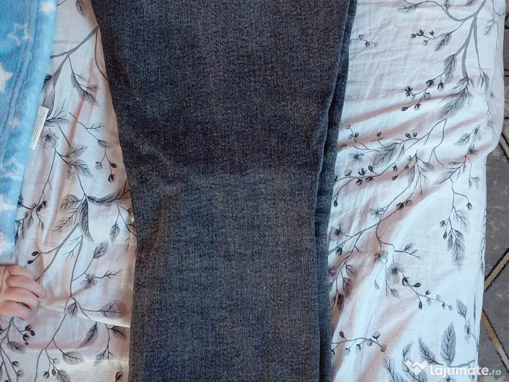 Pantaloni femei mărimea 40 Orsay 