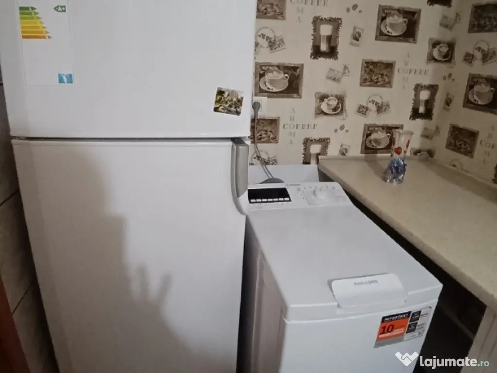 Apartament cu 3 Camere Decomandate pe Zamca 