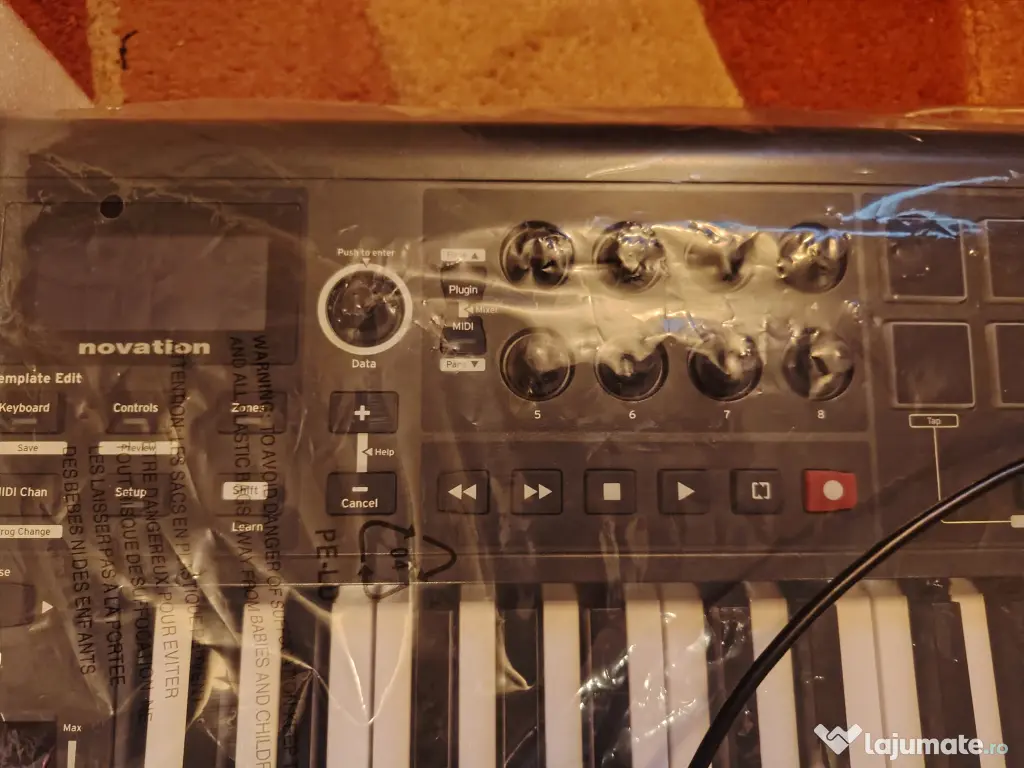 Vând Claviatura MIDI cu 25 de clape 