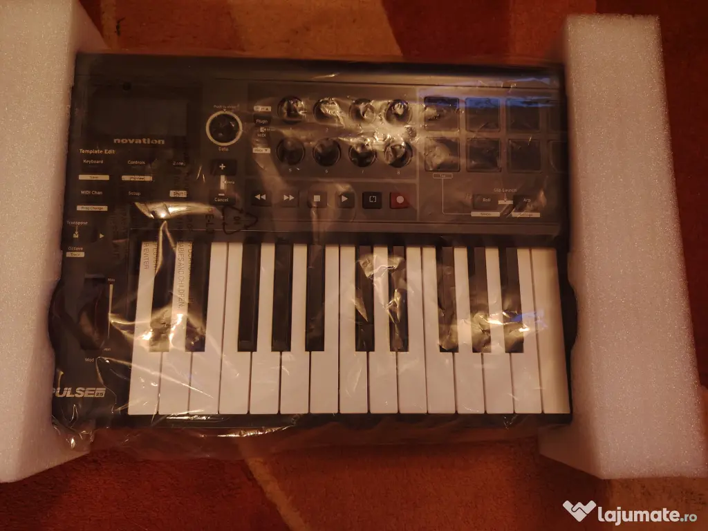 Vând Claviatura MIDI cu 25 de clape 