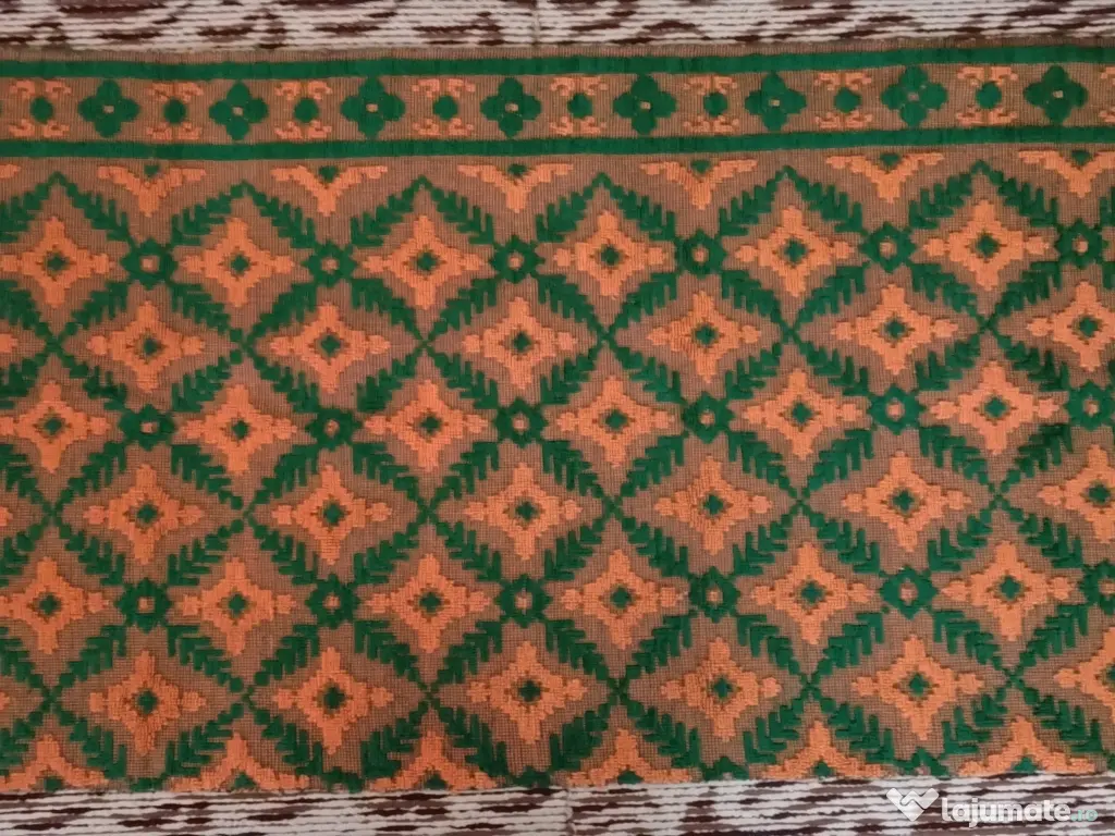 Macate țesute manual din lână 