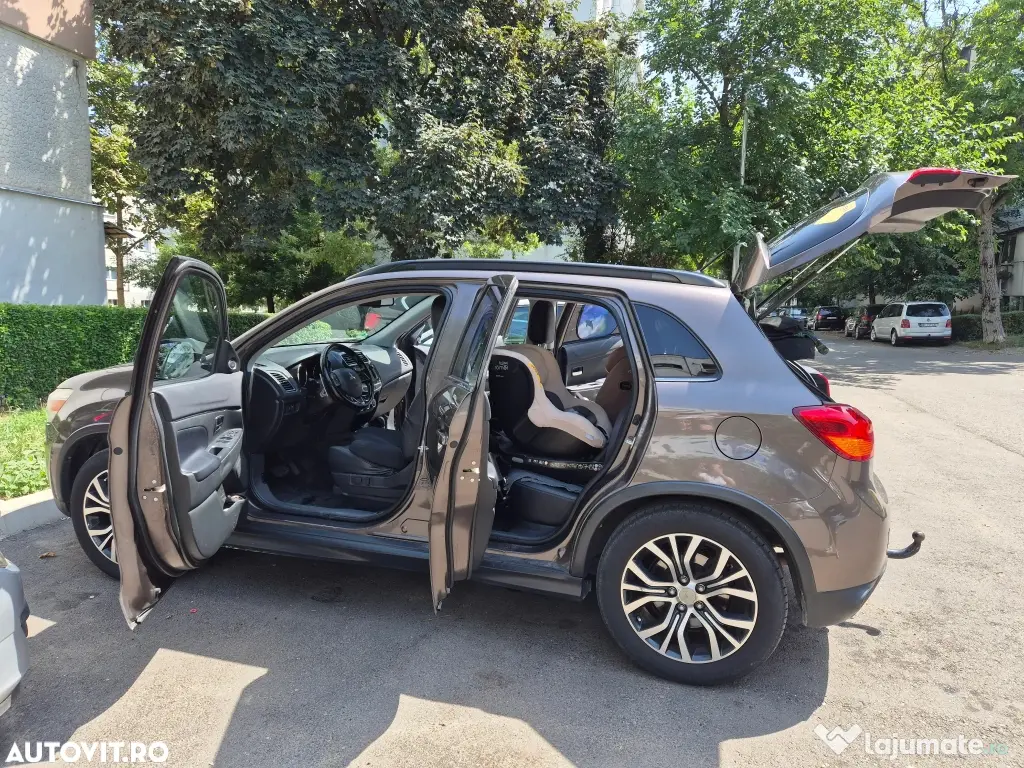 Mitsubishi ASX 2.2 DI-D 4WD Automatik Diamant Edition