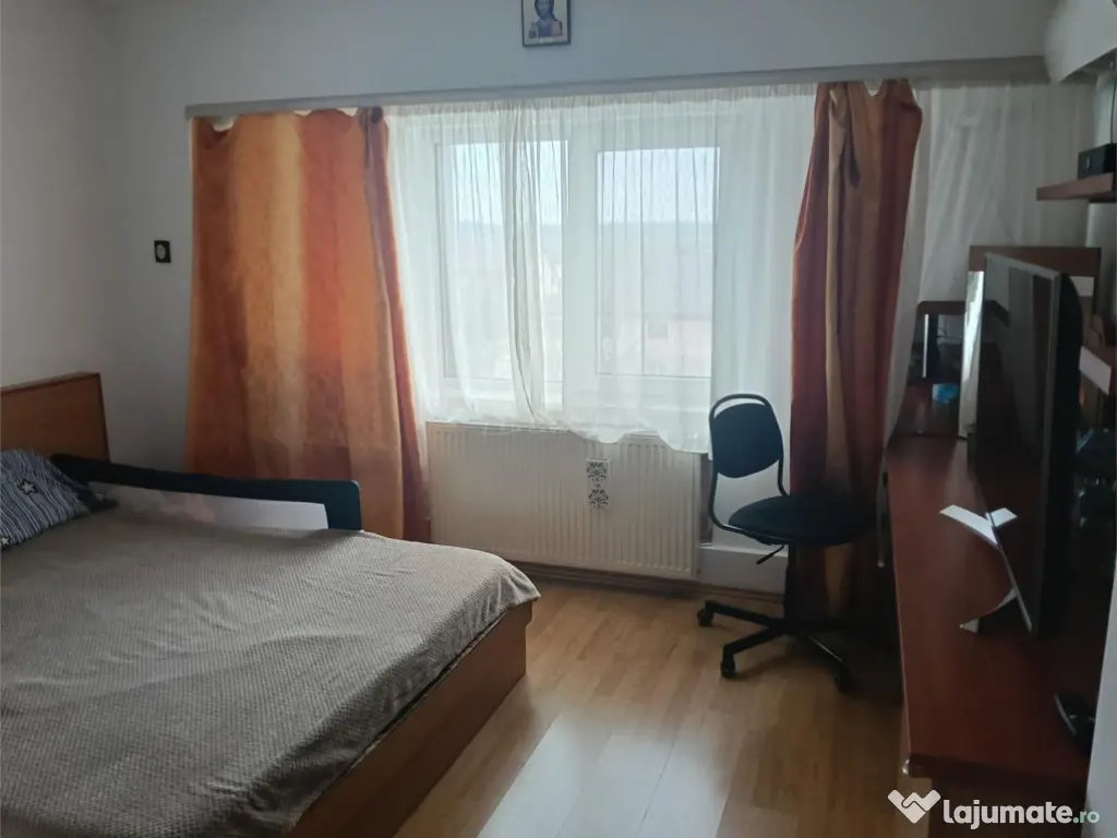 Apartament 3 camere-Mobilat si utilat-Mutare imediata-Poziti 