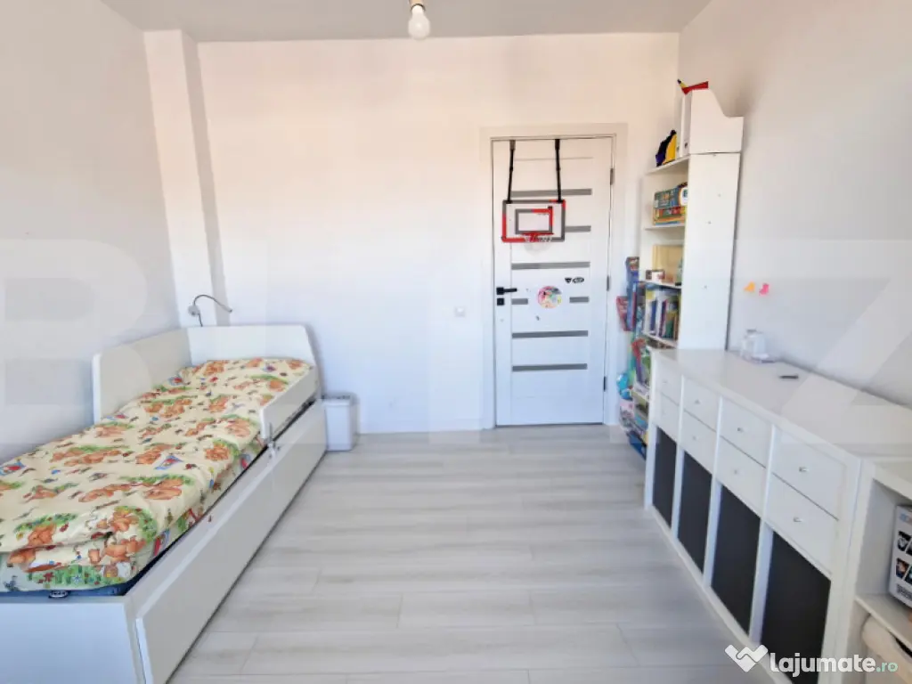 Penthouse cu 4 camere, 95mp, 2 parcari subterane, panorama,