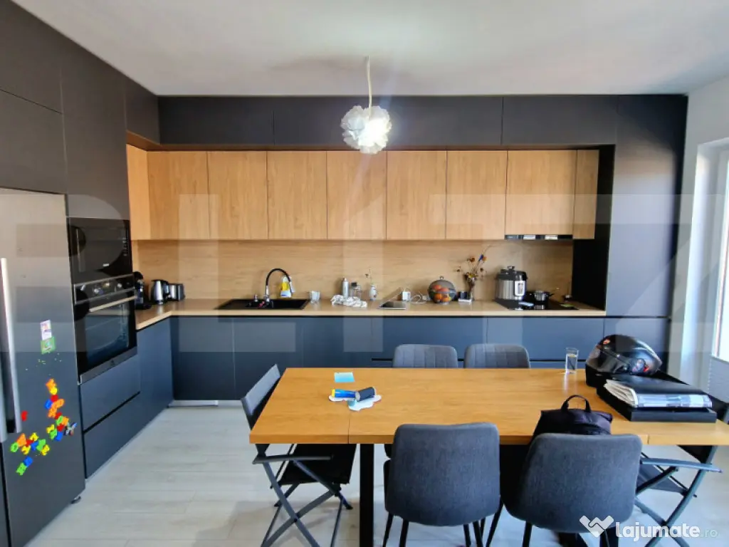 Penthouse cu 4 camere, 95mp, 2 parcari subterane, panorama,