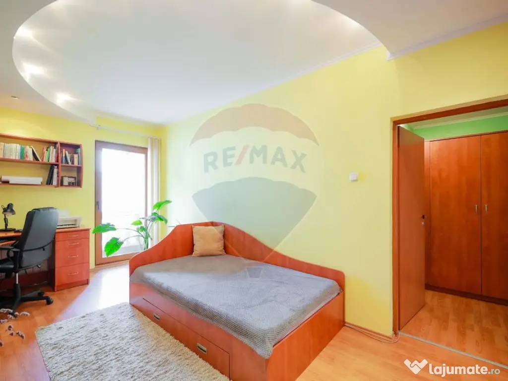 Casă cu 7 camere de vânzare în zona Ultracentrală 