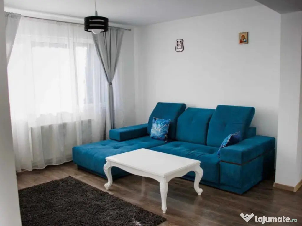 Apartament 2 camere, decomandat - zona Tractorul 