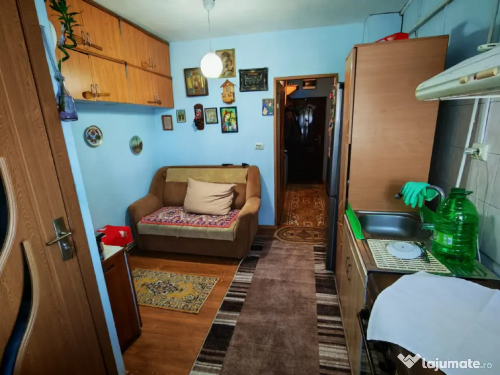 - Apartament 1 camera decomandat, zona Dorobantilor, etaj 3/ 