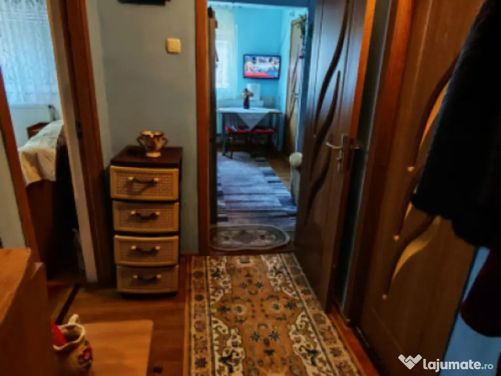 - Apartament 1 camera decomandat, zona Dorobantilor, etaj 3/ 