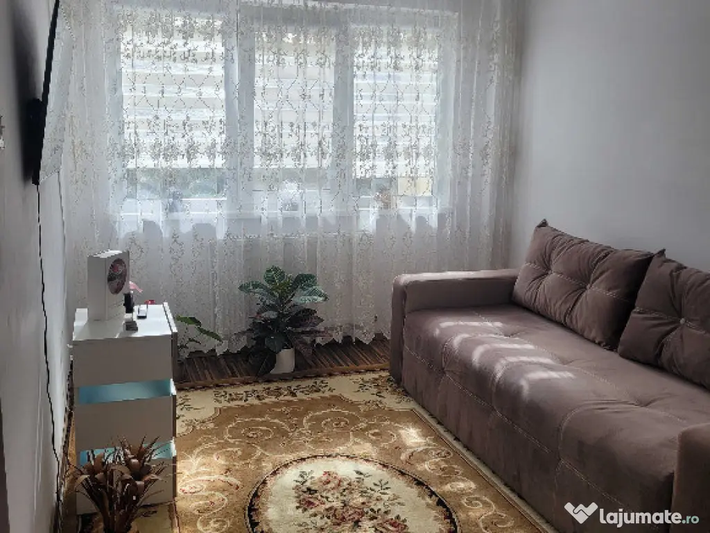 Apartament 2 camere zona GEMENII 