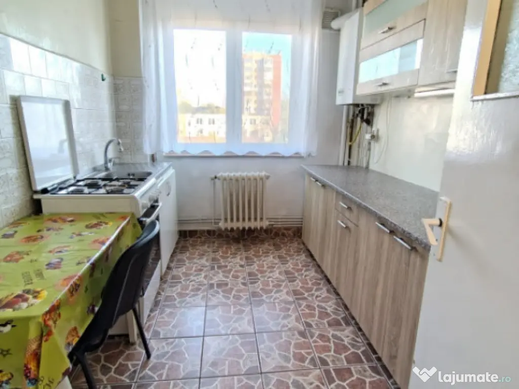 Apartament 2 camere SD 48 mp, etajul 3 -Podu Roș 