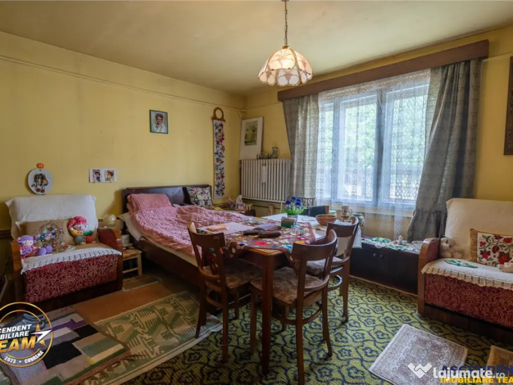 Casa traditionala, cu teren pretios de 534 mp, Targu Secuies 