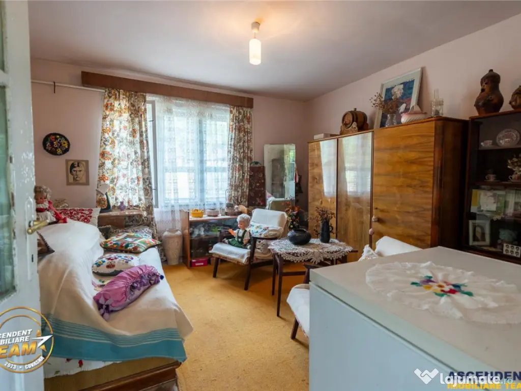 Casa traditionala, cu teren pretios de 534 mp, Targu Secuies 