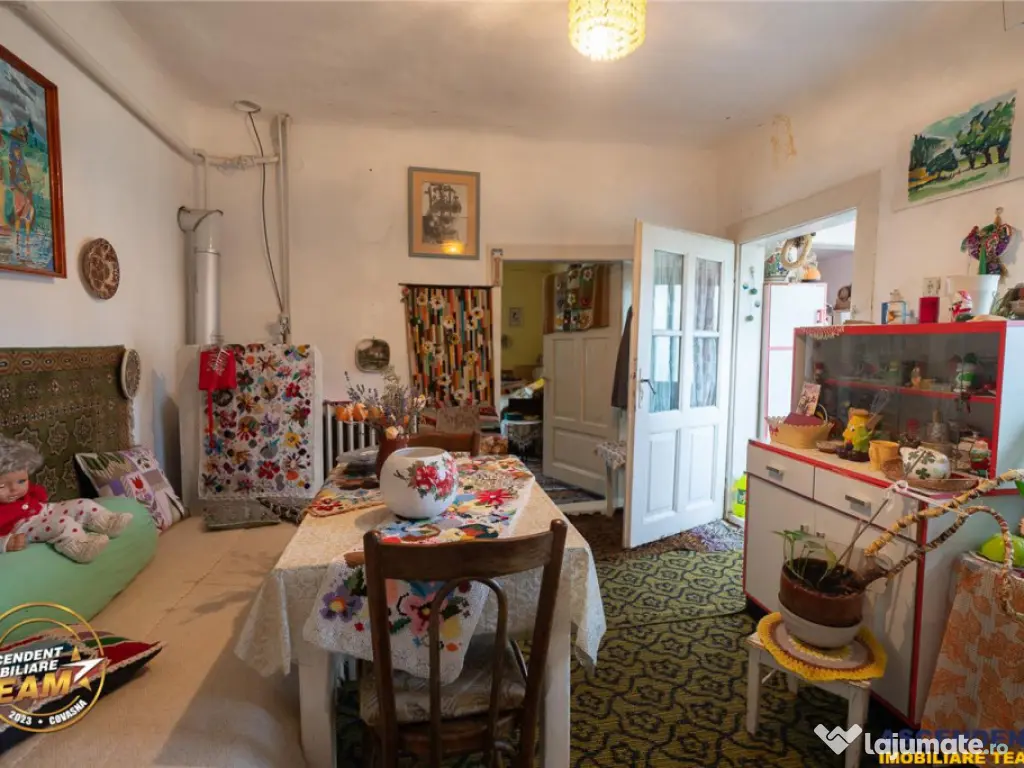 Casa traditionala, cu teren pretios de 534 mp, Targu Secuies 