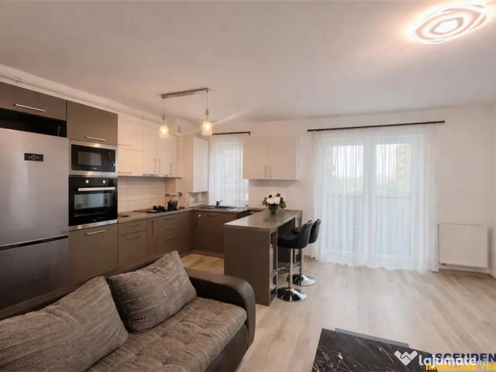 Apartament decomandat, zona Coresi, Tractorul, 2 locuri parc 