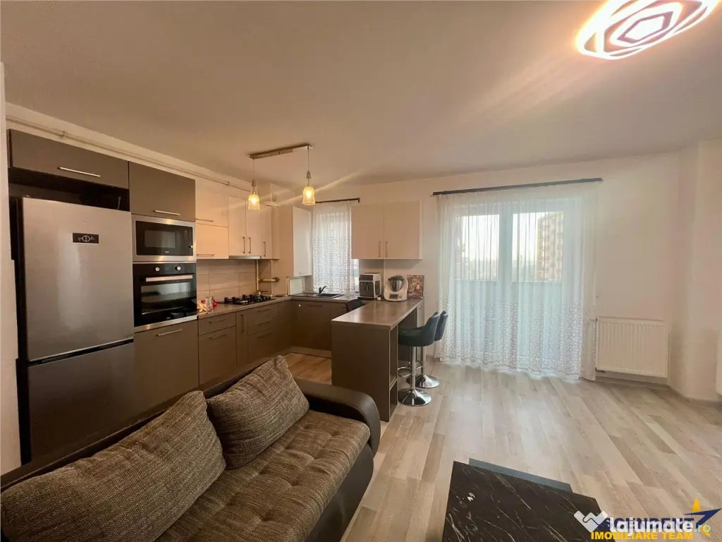 Apartament decomandat, zona Coresi, Tractorul, 2 locuri parc 