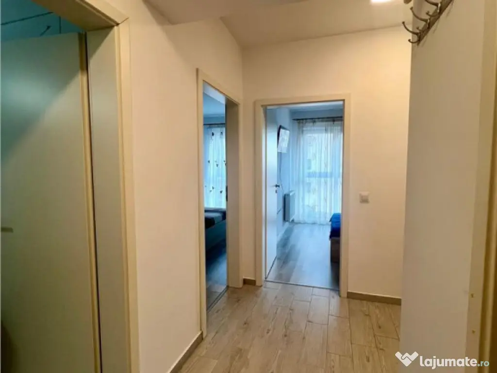 Apartament decomandat, zona Coresi, Tractorul, 2 locuri parc 