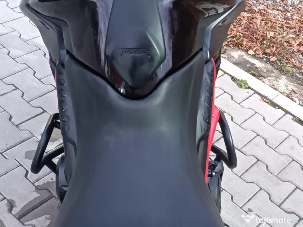 Vand motocicletă: TRIUMPH Tiger 800 XC (Special Edition) 