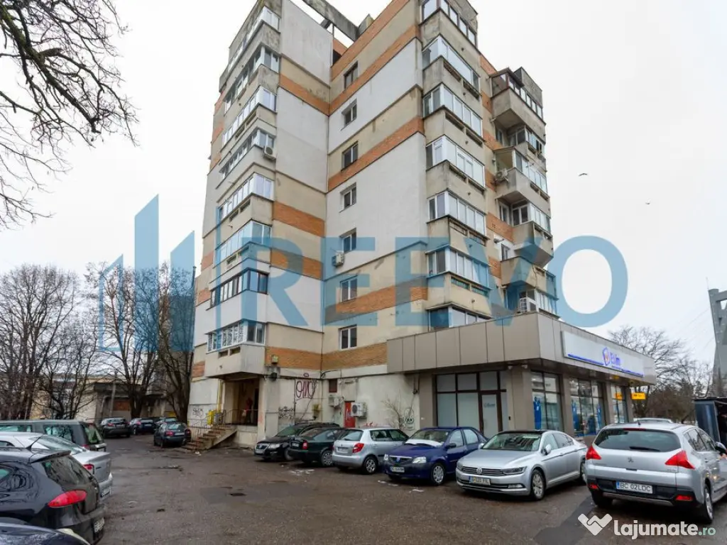 Apartament 4 camere, et. 1, str. 9 Mai, Bacău