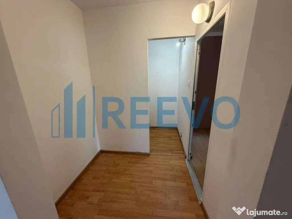 Apartament 3 camere decomandat, Târgu Ocna 