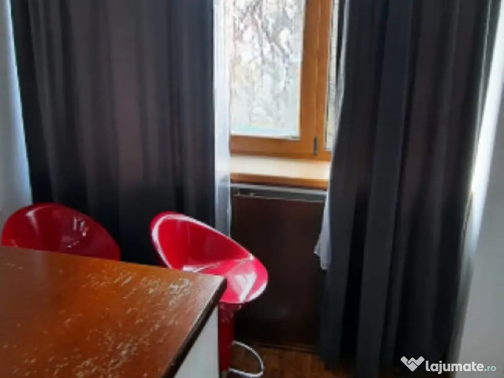 ETAJ 1. Garsoniera , zona Hipodrom-Pietatii.