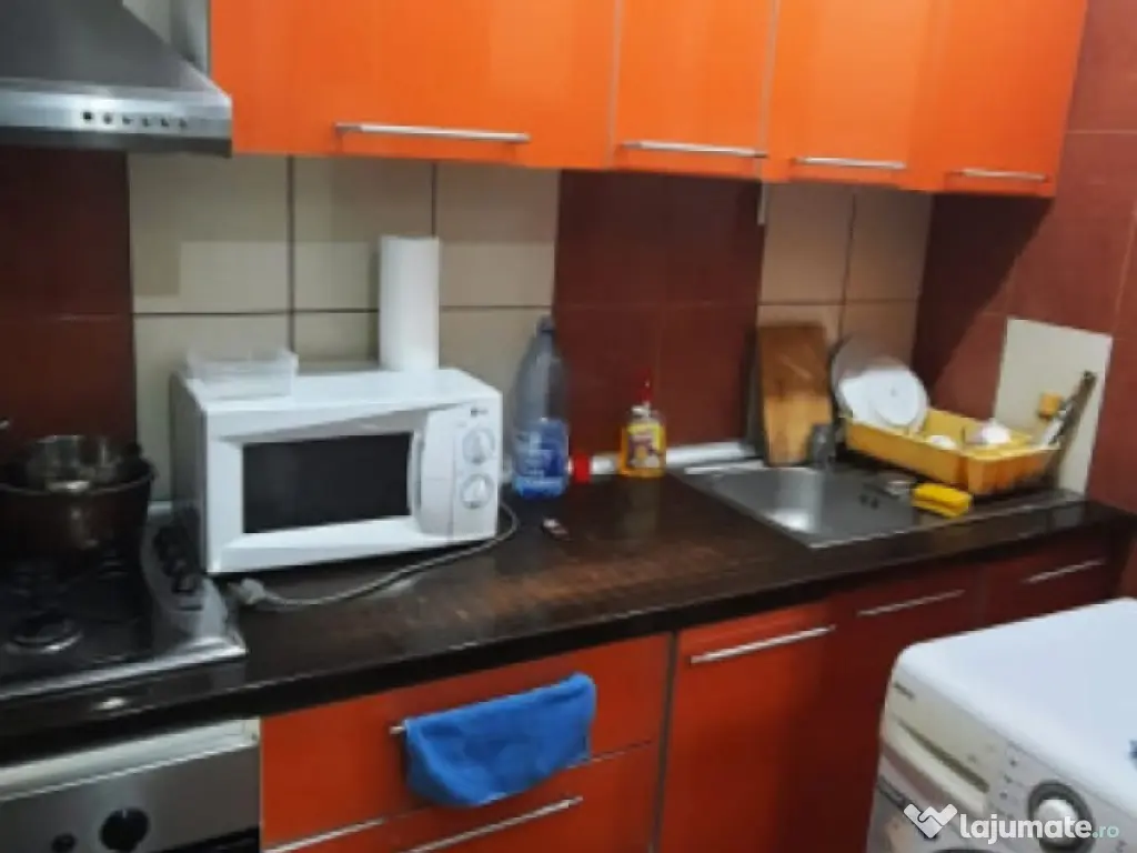 ETAJ 1. Garsoniera , zona Hipodrom-Pietatii.