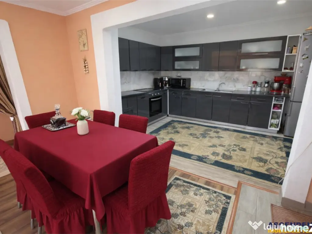 Casa 3 camere garsoniera separata, curte, gradina, anexe, C 