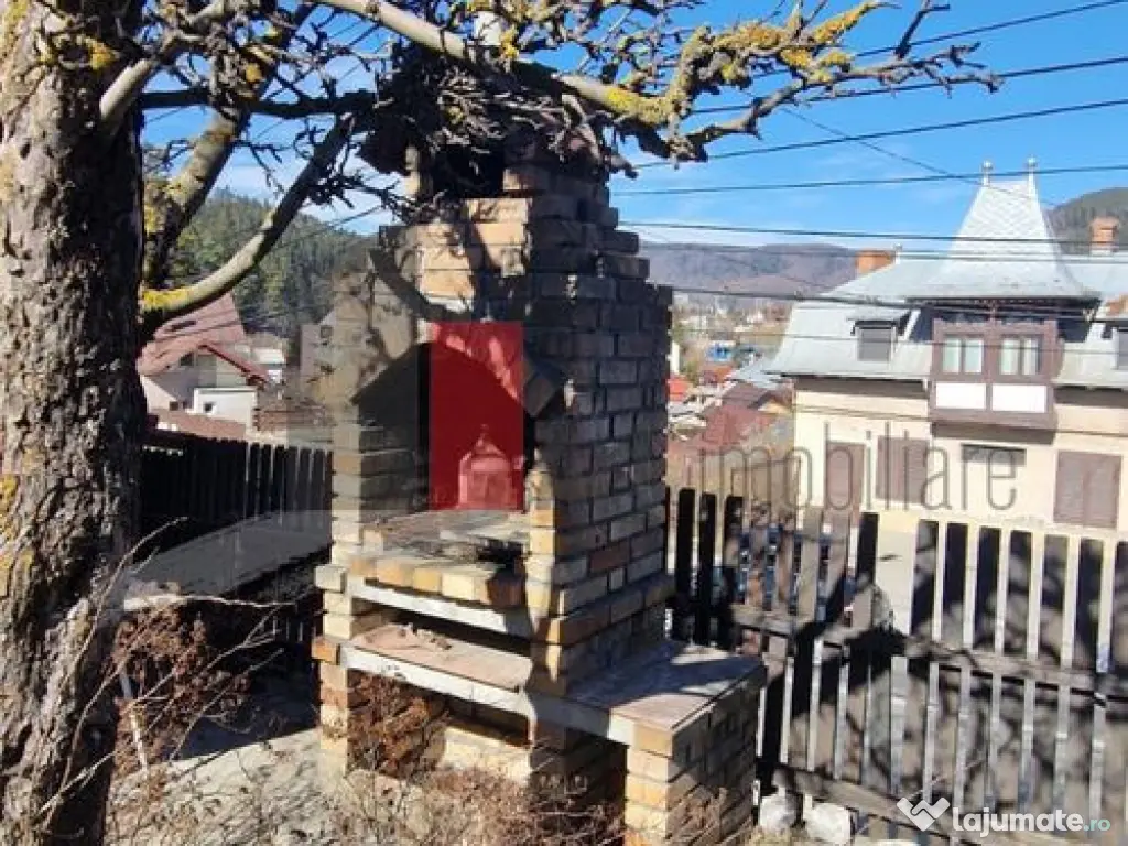 CASA DE VANZARE IN BUSTENI- POIANA TAPULUI 