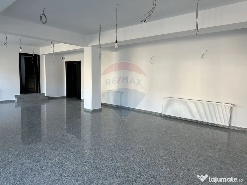 Spațiu comercial de 810 mp de închiriat 