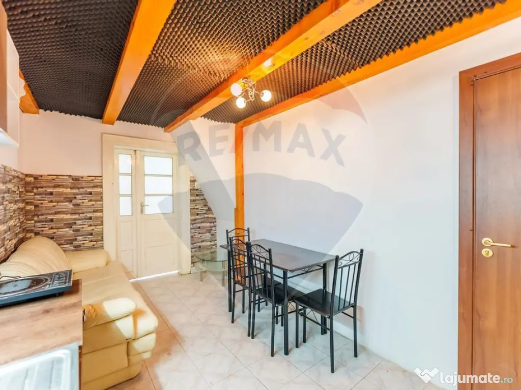 Apartament la casa in zona ultracentrala 