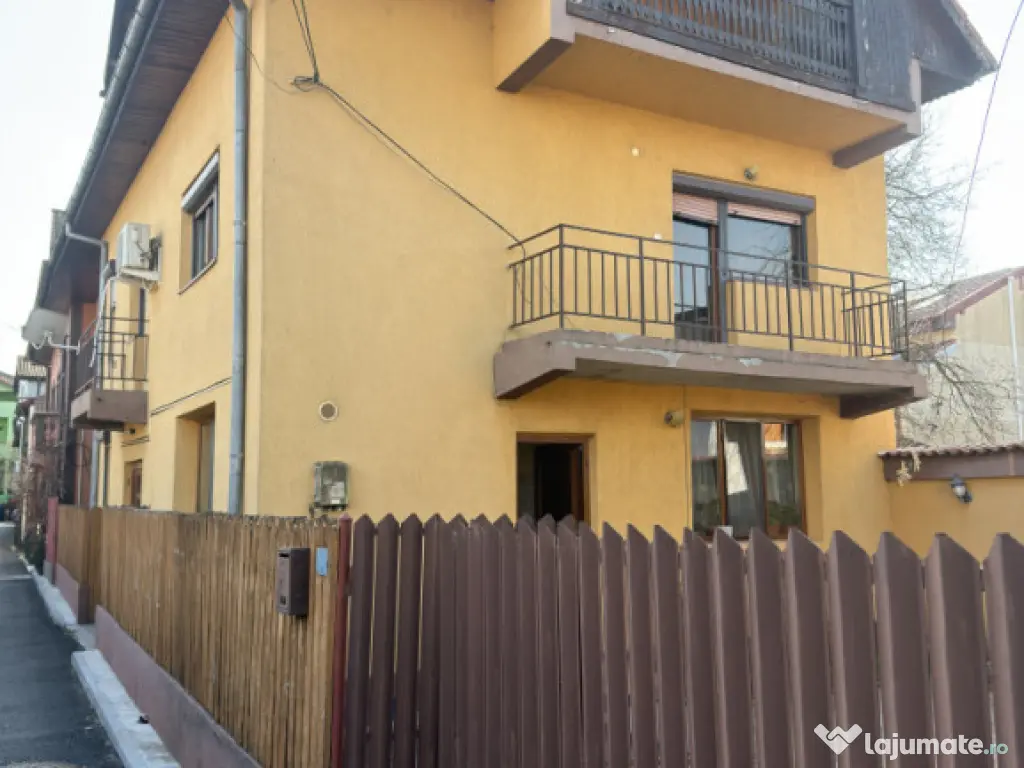 Casa P+1+M, în Rovine, zona linistita