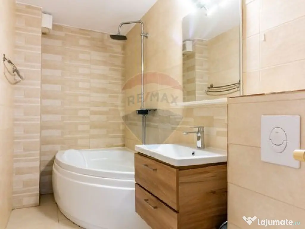 Apartament cu 3 camere de vânzare în zona Vitan Mall / ... 