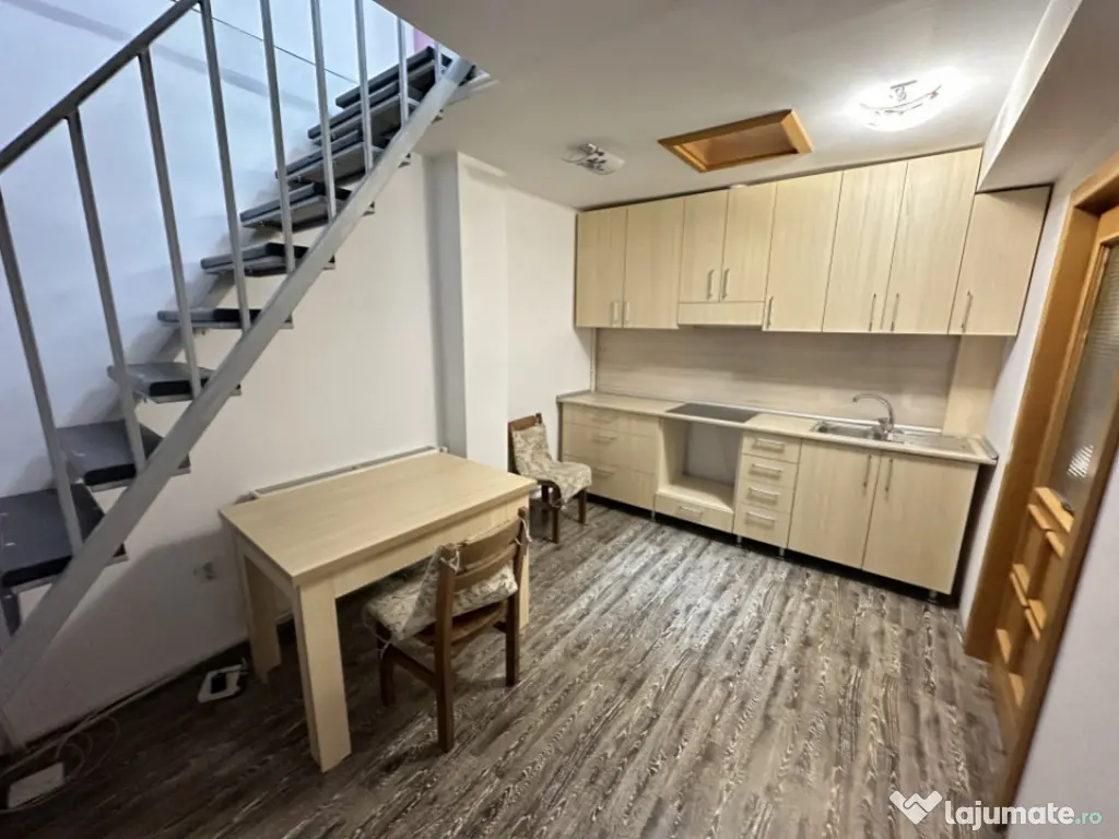 Apartament 3 camere 100mp zona Tilisca 