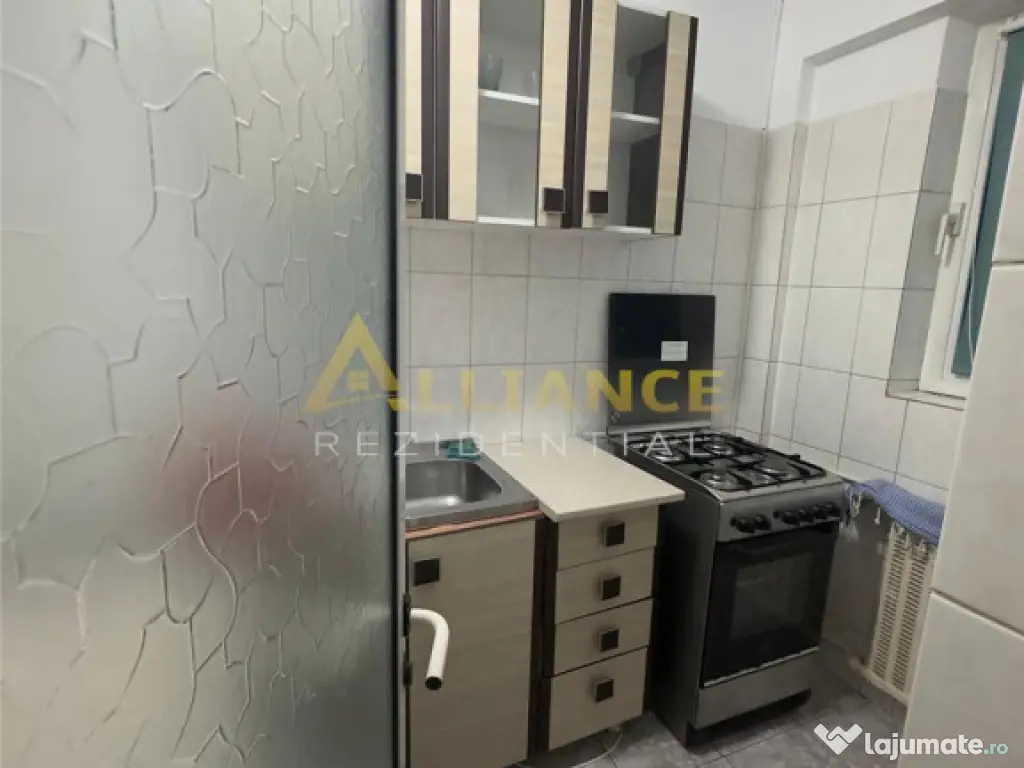 Metrou Titan Garsoniera et 3 din 10 