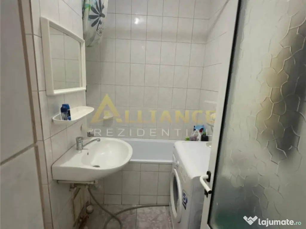 Metrou Titan Garsoniera et 3 din 10 