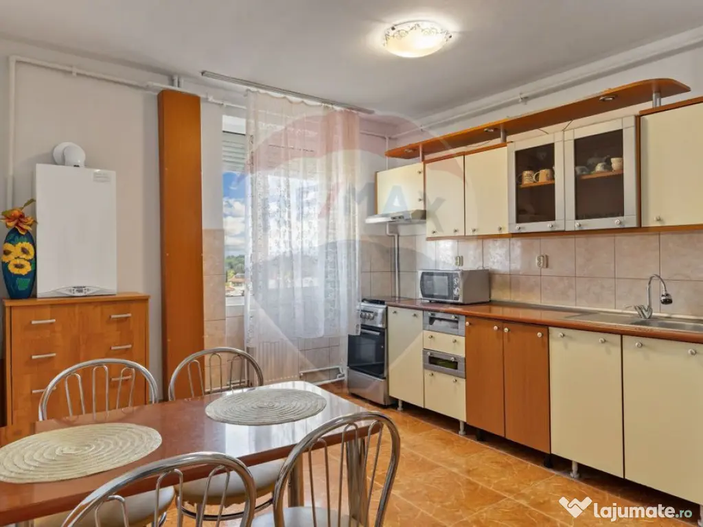 Apartament 3 camere de închiriat în zona Ultracentral/L... 